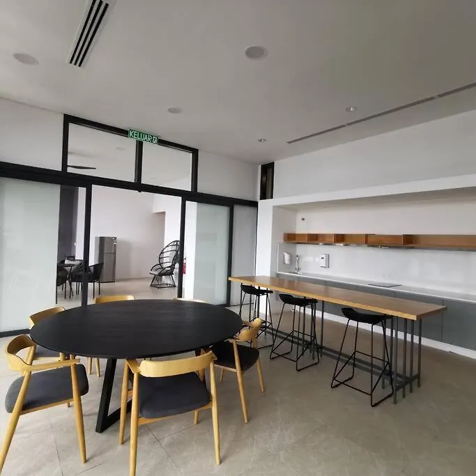Bukitbintang-Klcc-Pavilion-2-12Pax-Infinitypool-Netflix-Balcony-Superfastinternet Kuala Lumpur Apartment
